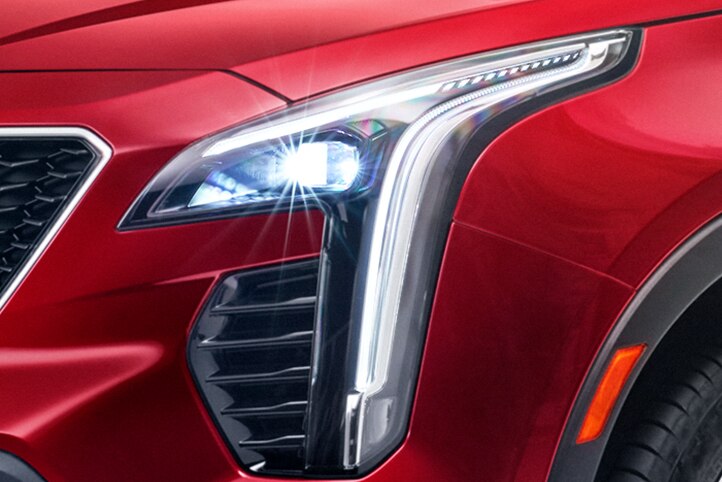 Faros LED con tecnología IntelliBeam en tu SUV compacta de lujo, Cadillac XT4 2023